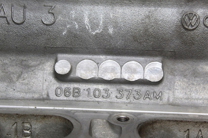 фото №13, Головка audi a4 b6 b7 vw passat b5 2.0 b alt 06b103373am 06b103127n