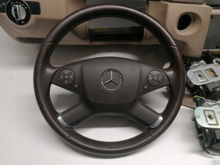 фото №5, Mercedes e клас w212 консоль торпедо подушка  ремені оригінал 09-12
