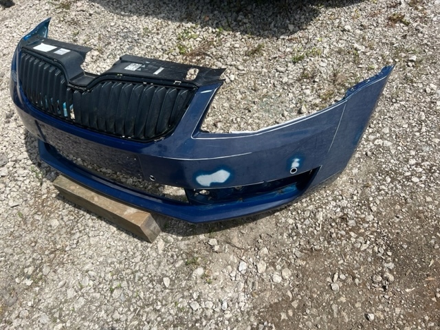 фото №4, Skoda оригінальний номер 5e0807221 бампер pdc