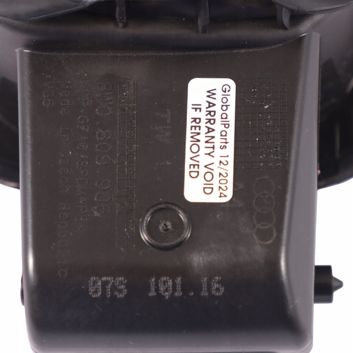 фото №10, Audi a4 b9 крышка заливка топлива 8w0809906