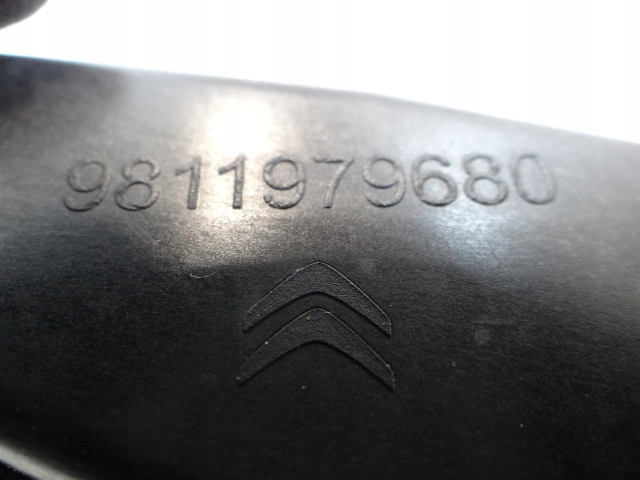 фото №8, Citroen c3 iii нижняя панель под лобовым стеклом 9811979680