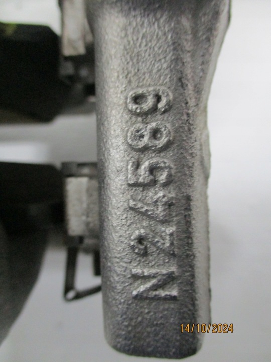 фото №15, Гальмівний супорт peugeot 5008 iii 23r 1.2thp зад 9839903980 9839903780