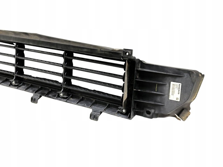 фото №6, Volvo xc40 2021 заборщик / канал воздуха интеркулер