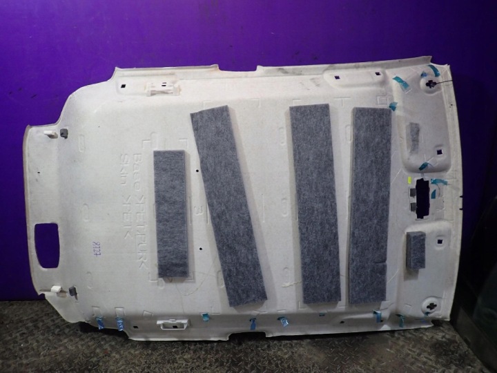 фото №7, Toyota yaris iii 3d hb 3 дверь потолок