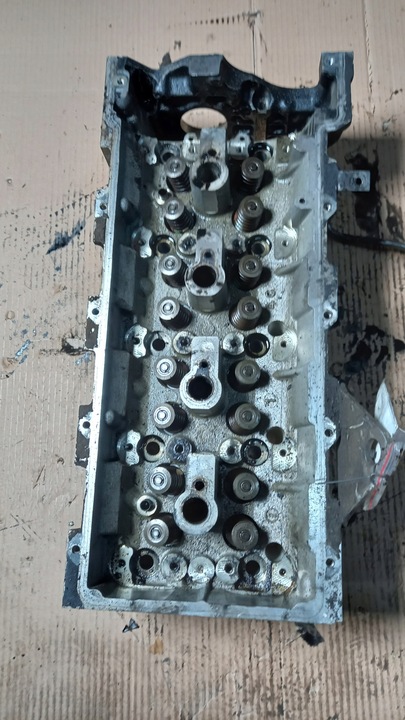 фото №1, Головка двигуна mercedes vito 2.2d 07r