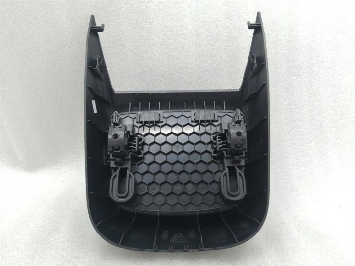фото №6, Bmw i8 гибрид cup holders 511692847 2451169284725 держатель