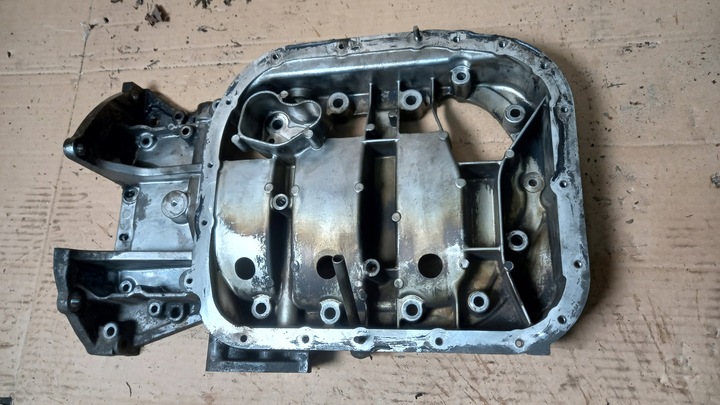 фото №1, Піддон масляна toyota avensis t25 04r 2.0d