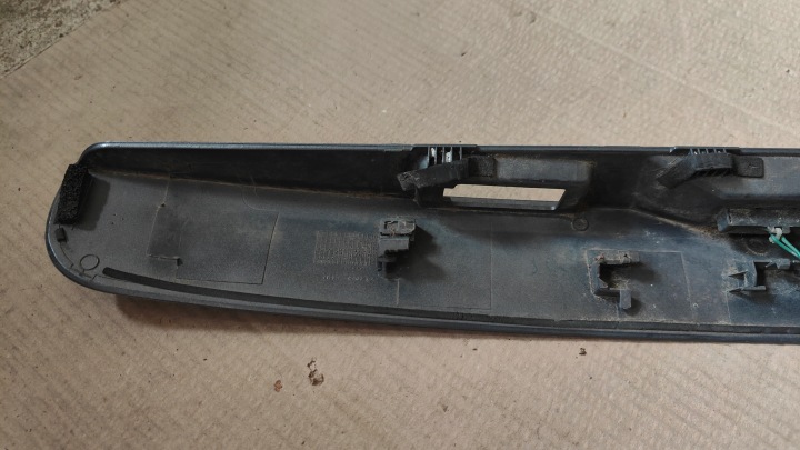 фото №9, Накладка тримач молдинг задньої кришки багажника do nissan qashqai j10 2007-2013
