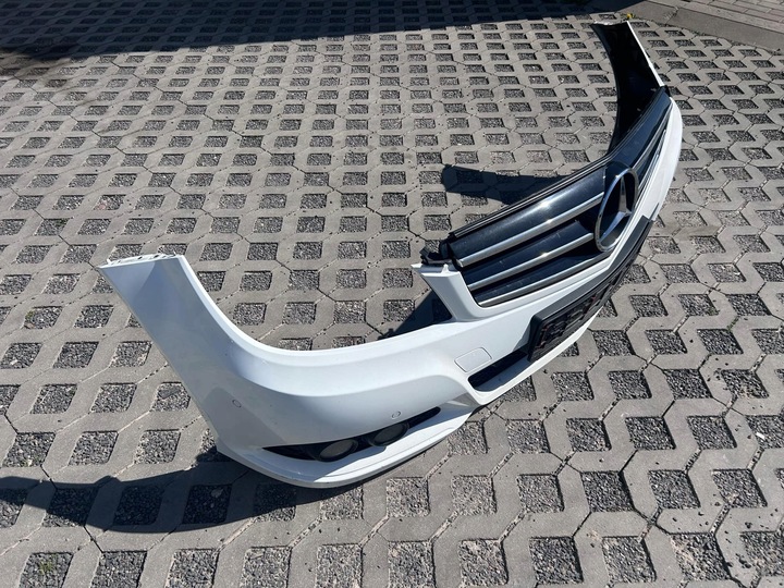 фото №10, Mercedes c класс w204 рестайлинг бампер перед переднее 149 белый комплектный