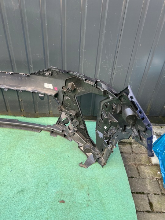 фото №6, Бампер перед передній renault scenic e-tech v 5 620225022r