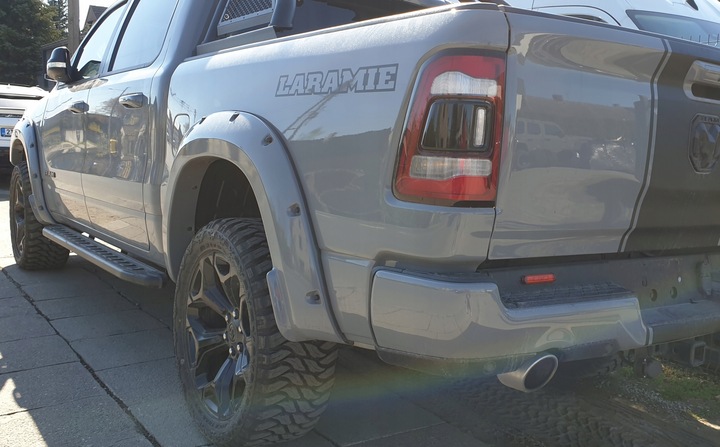 фото №10, Dodge ram 1500 5 v планки накладки расширители крыльев гладкие 19-24r