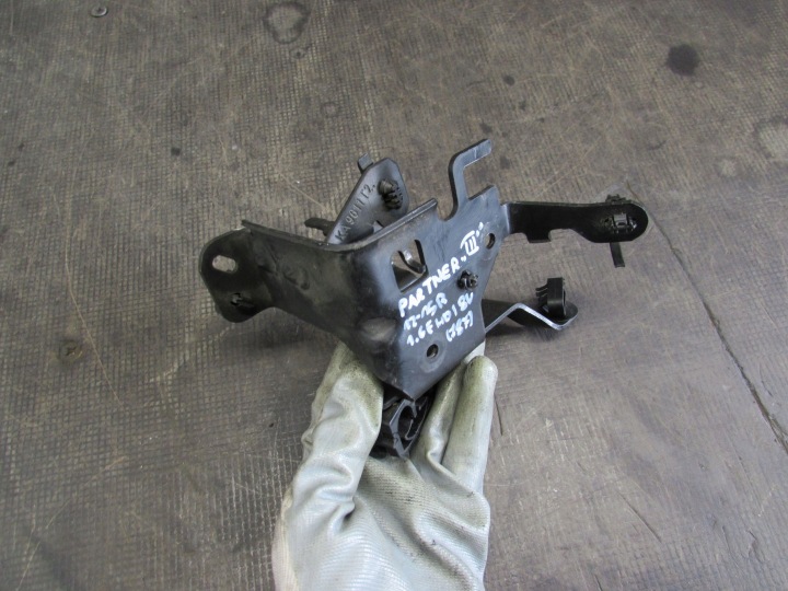 фото №10, Крепление кронштейн двигателя peugeot partner iii 1.6 ehdi 12-15r 9665162580