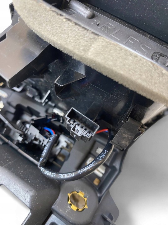 фото №11, Audi q8 2019 насадки / решётки воздуховод панели распределительной 4m8820902b