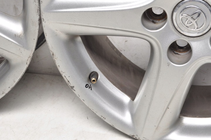 фото №10, Toyota avensis t25 prius rav4 диски алюмінієві r17 7j 5x114.3 et45