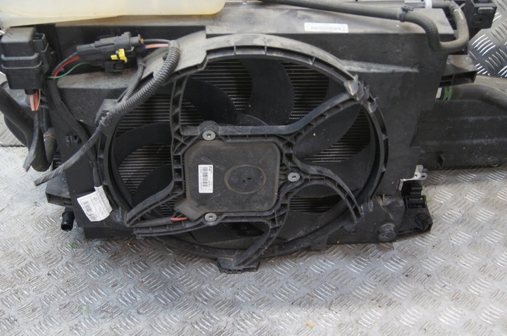 фото №9, Renault zoe i радіатор вентилятор бак кермо повітря kpl