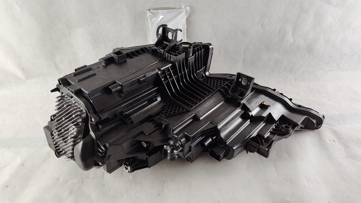 фото №12, Audi q8 рестайлинг laser правый лампа правая 4m8 полный led 4m8941086d