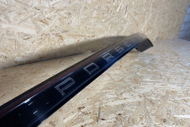 фото №15, Лампа задней крышки porsche cayenne 9y0/9y3 9y0945081q 3.0l бензин 324kw