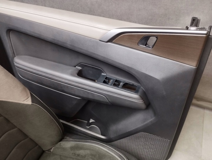 фото №11, Volkswagen amarok ii 2023 сиденья сиденье обшивки подушка безопасности