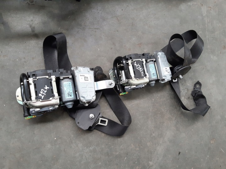 фото №6, Панель консоль подушки датчик ремни kpl mercedes w212