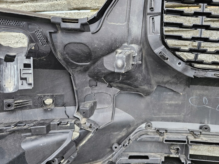 фото №8, Volvo xc40 design r-design бампер перед