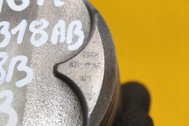фото №9, Поршень шатун шатун bmw e46 fl 1.8 b n42b18ab 084167 7504419