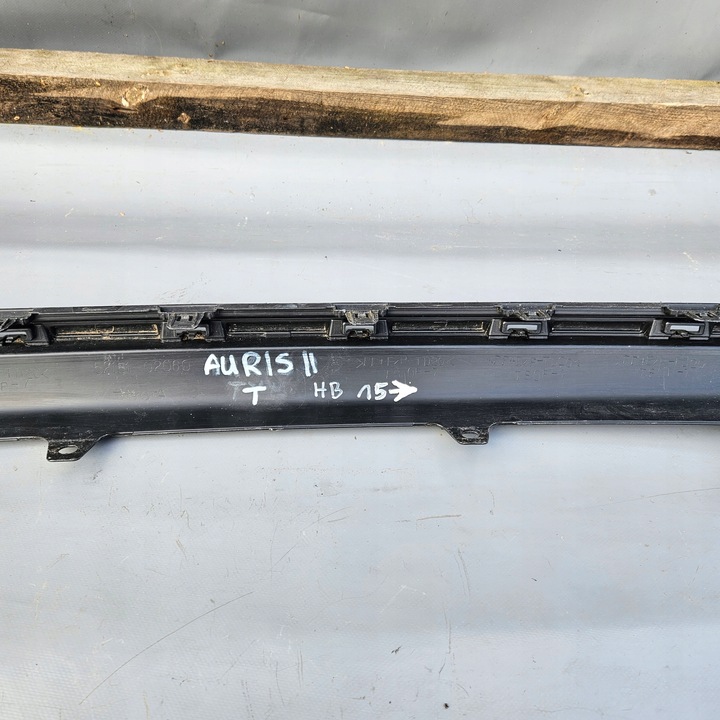 фото №8, Toyota auris ii спойлер бампера 52151-02060