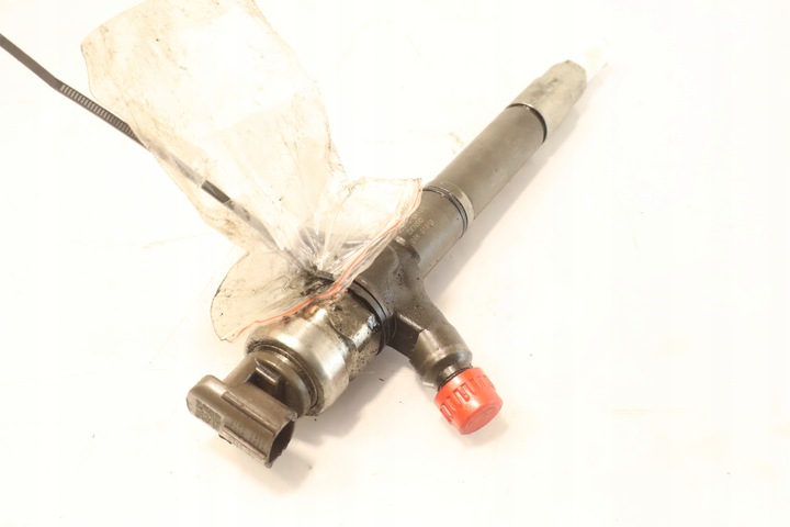 фото №1, Форсунка инжектор toyota avensis ii t25 2.2d4d