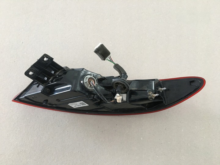 фото №8, Kia proceed 18- лампа левая задняя левый зад з крыльев 92401j7200 европа