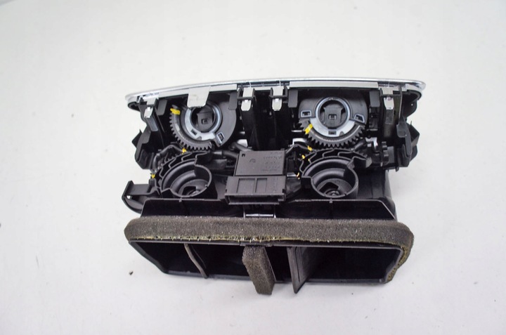 фото №6, Uf070 audi a6 c7 решётка воздуховод туннеля 4g0819203