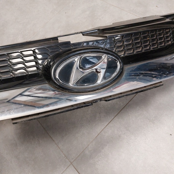 фото №6, Hyundai ix35 2013r решітка решітка радіатора перед 86351-2y000