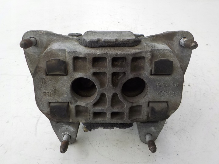 фото №12, Audi a6 c6 лапи кронштейн коробки коробки передач 4f0399115as
