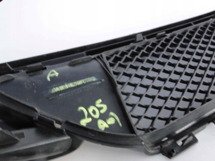 фото №8, Mercedes c w205 205 рестайлінг avant решітка середня