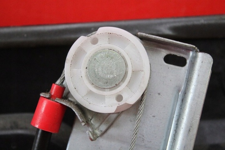 фото №12, Подъемник стекла левый перед eu 8a61a045h17af ford fiesta mk7 08-17