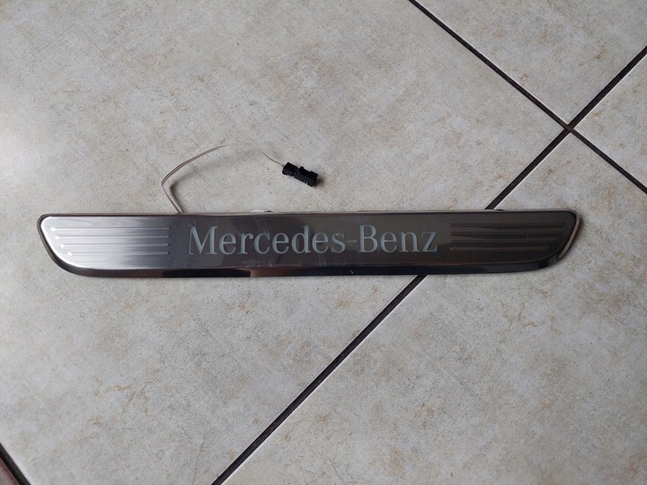 фото №1, Планка порогова - led - mercedes c клас w205 amg - w213 - w253 - w238