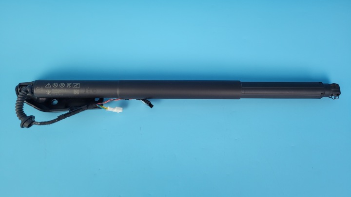 фото №11, Bmw x1 u11 sdrive18i 23r амортизатор крышки багажника правое зад 9450475
