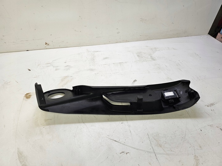 фото №5, Захист заглушка сидіння ліва audi a4 a6 8t0881325a