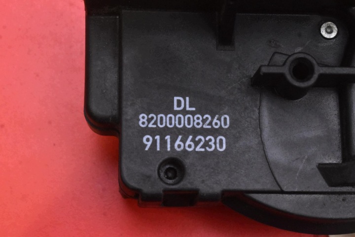 фото №9, Замок двері ліві перед передній eu 91166230 8200008260 opel vivaro a 02-06