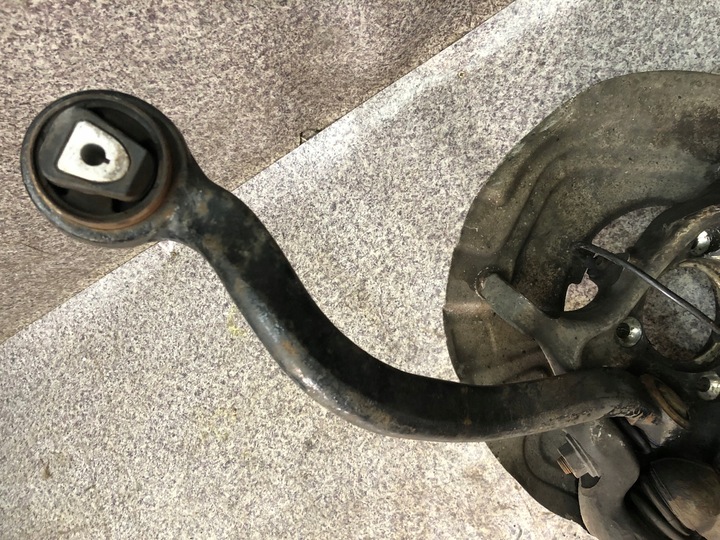 фото №7, Bmw e70 x5 опорная площадка mcperson поворотный кулак подвешивание рычаги правые перед