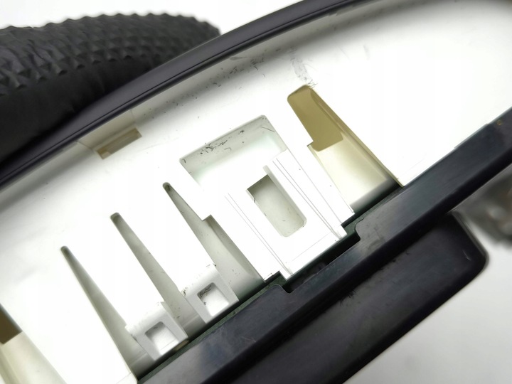 фото №8, Porsche cayenne 92a лампа потолочная 2011 7pp959551dl