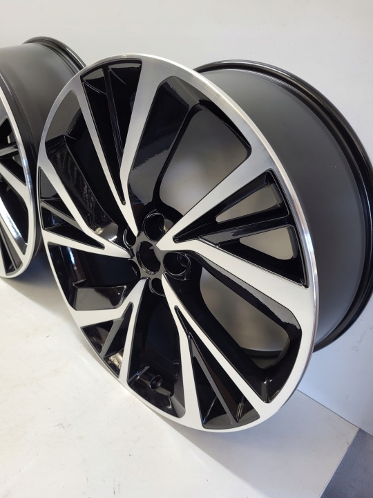 фото №11, Алюмінієвий диск jaguar i-pace 8.5" x 22" 5x108 et 50,5