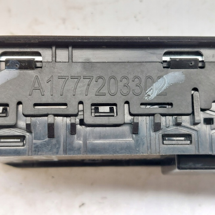 фото №7, Mercedes a35 w177 панель стекло зеркал левый перед руль