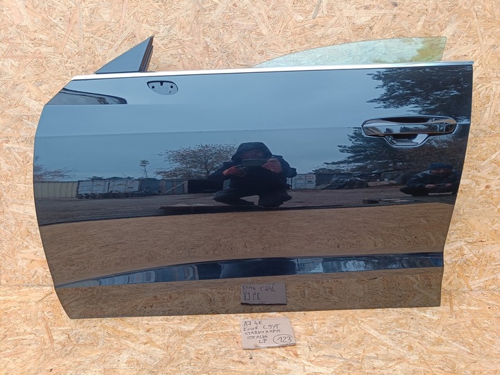 фото №1, Audi a7 4k c8 дверь комплектные левая левый перед w цвет ly9t идеальные 2022r