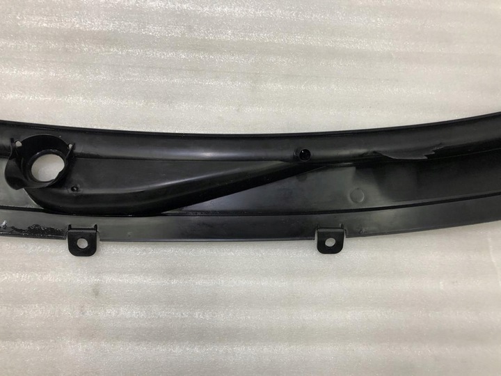 фото №8, Панель под лобовым стеклом 4f1819403 audi a6 c6 европа