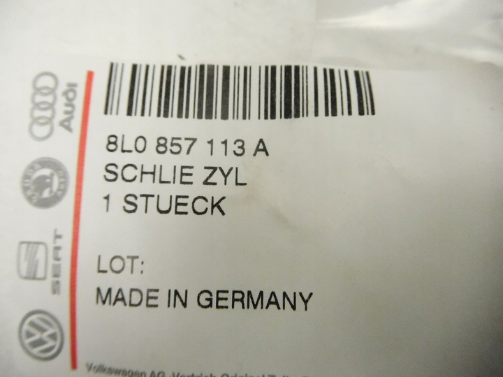 фото №5, Audi a6 c5 замок бардачка 8l0857113a