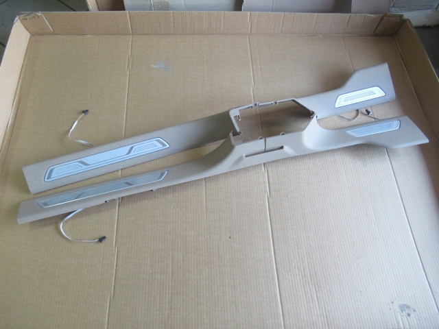 фото №1, Планка накладка пороговая правая ambiente vw touareg iii 760853846b 2ty