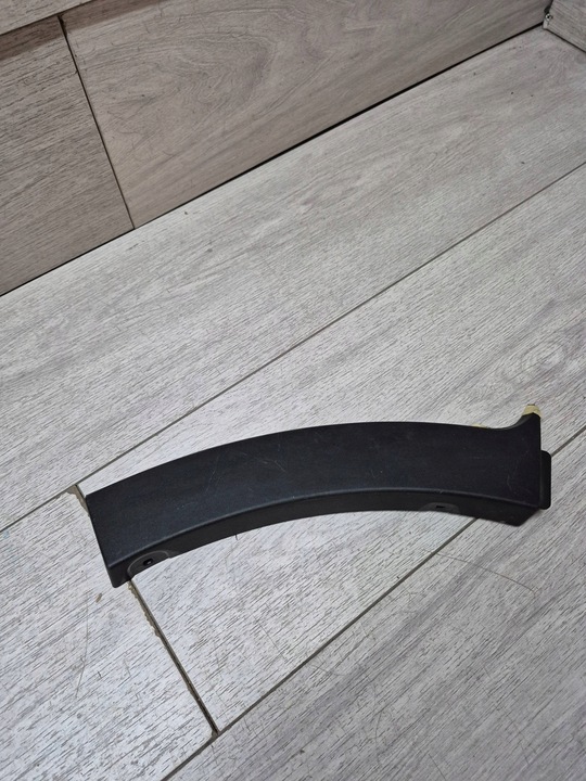 фото №1, 11293. toyota auris планка двері праві зад pw403-02009