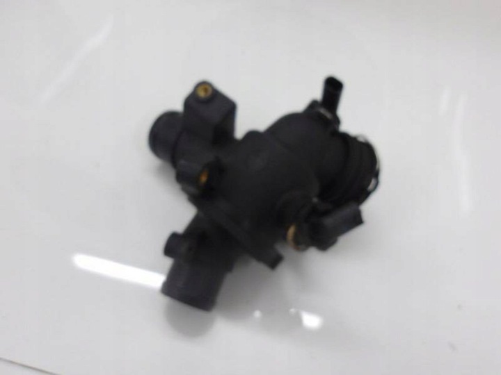 фото №1, Mercedes sprinter w906 корпус термостата