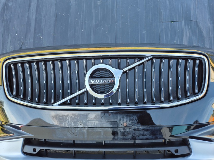 фото №9, Volvo v90 cc cross country 16r . бампер перед a323
