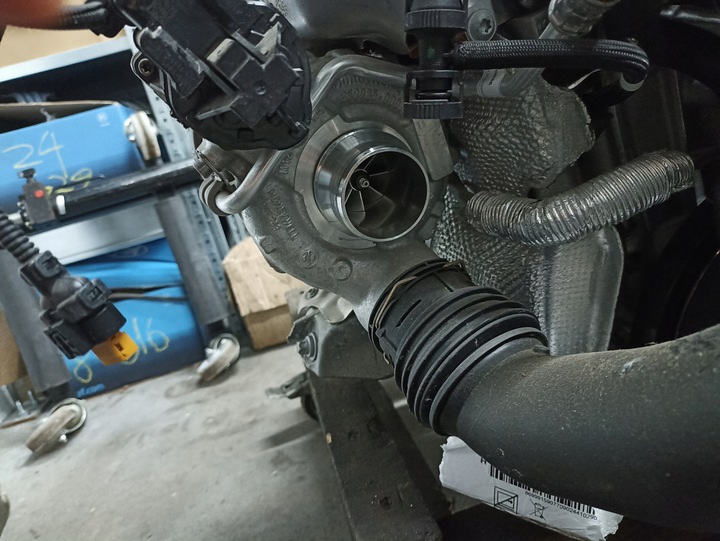 фото №8, Двигатель комплектный bmw b48b20b b48d 190kw 258km 2,0 бензин пробег 6km