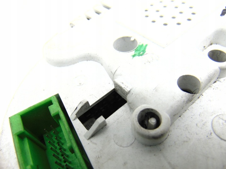 фото №7, Панель приборов 8l0920950e audi a3 8l 96-03 r